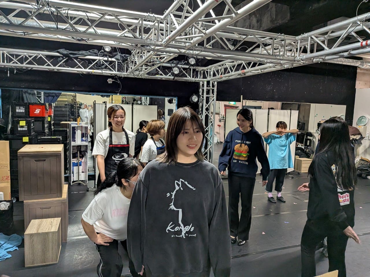 出演者全員が稽古場に集まった全通しの場面｜劇団カスタリア「清子と桃香」全通し稽古