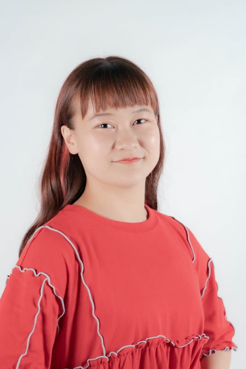 川埜まゆ